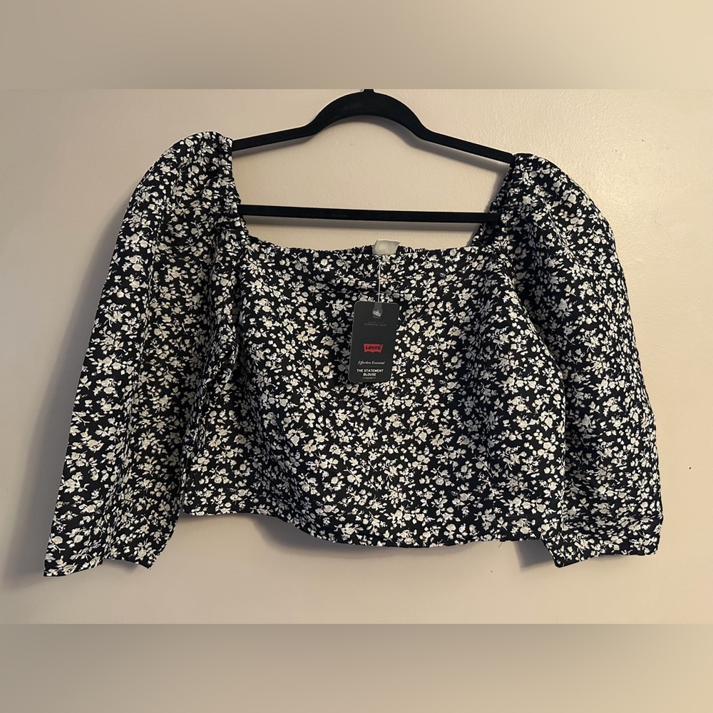 Levi’s Floral Puff Sleeve Blouse
